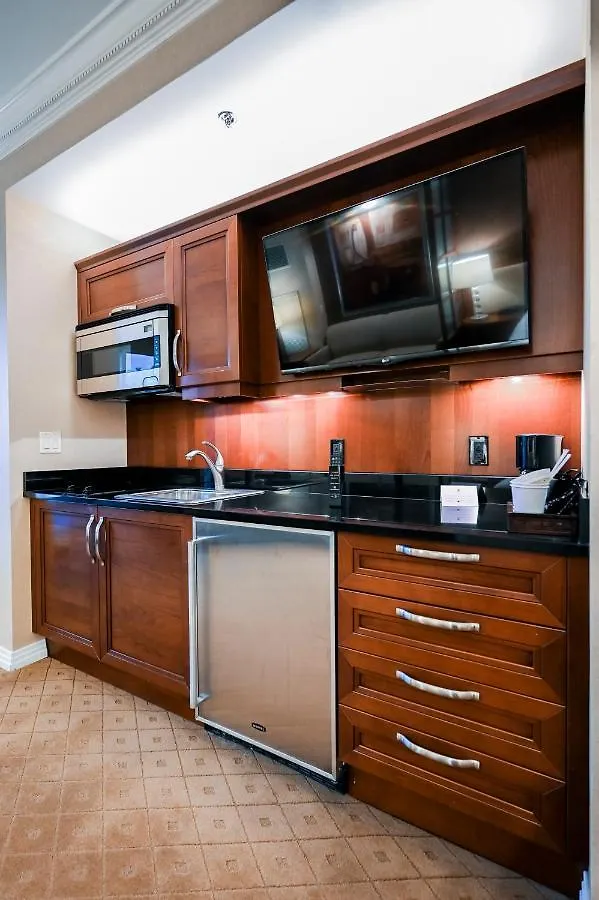 Penthouse Suite With Strip View At The Signature At Mgm Grand Las Vegas Aparthotel