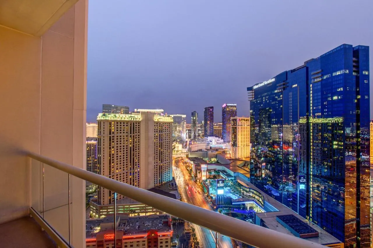 Aparthotel Penthouse Suite With Strip View At The Signature At Mgm Grand Las Vegas